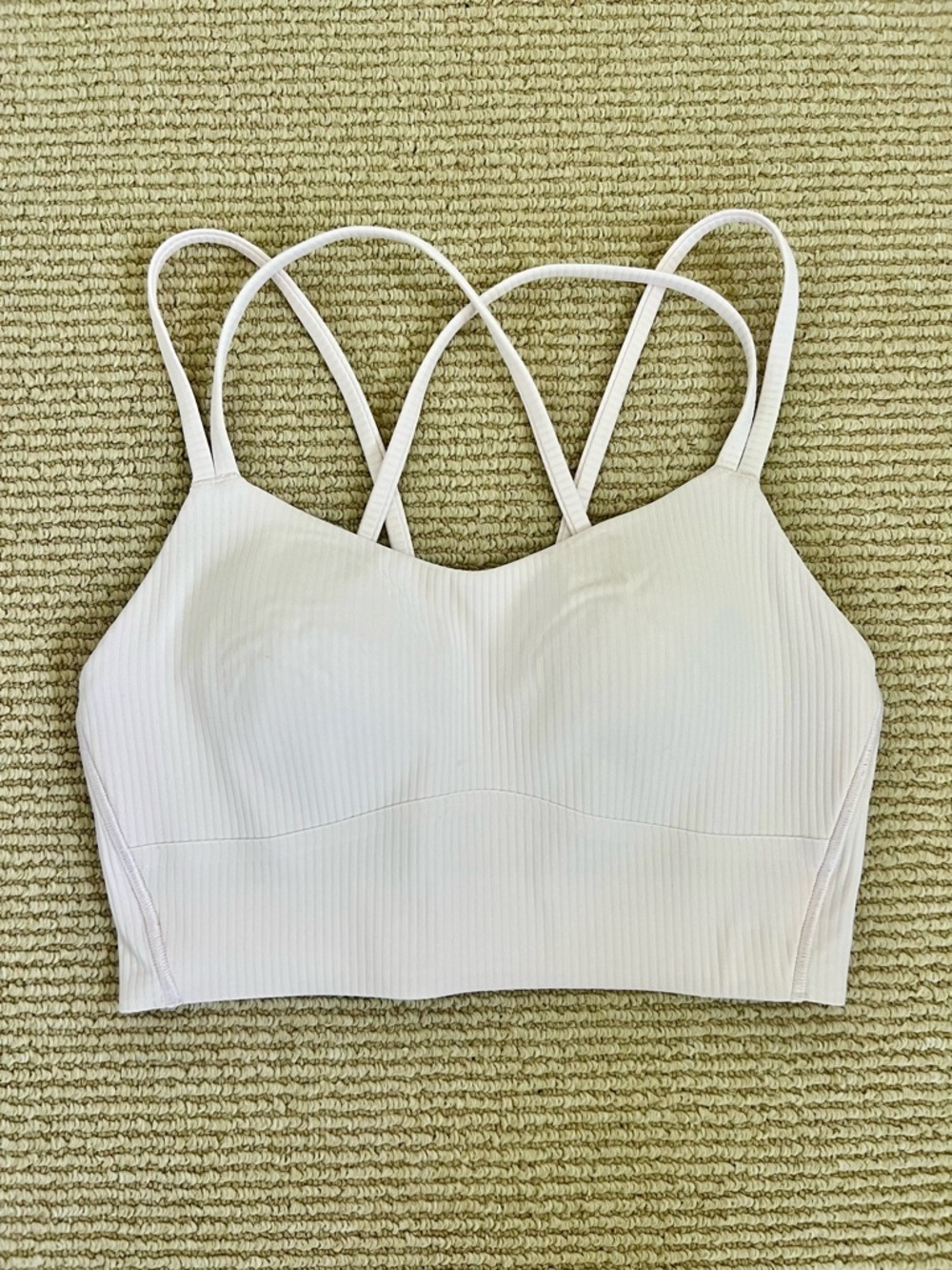 New Lululemon like a cloud long line bra size 4